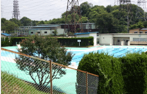 イモ山公園プール（生駒市）